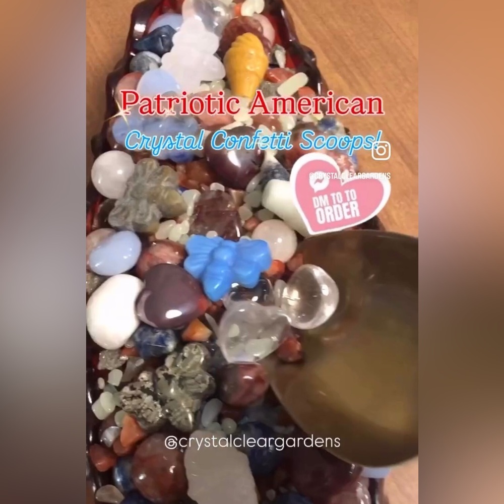 🇺🇸”Patriotic American” Assorted Crystals Confetti Scoop! ❤️🤍💙 - Picture 1 of 17